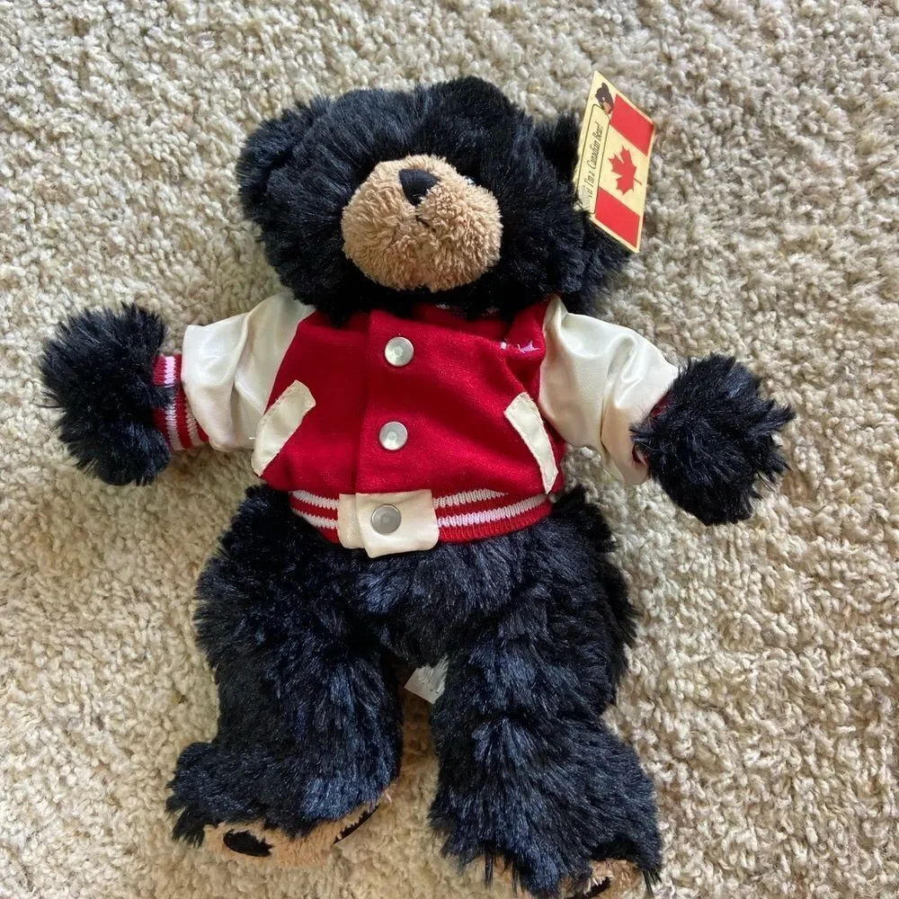NWT Creature Comforts Plush Black Bear 11”Canada Maple Leaf Stuffed